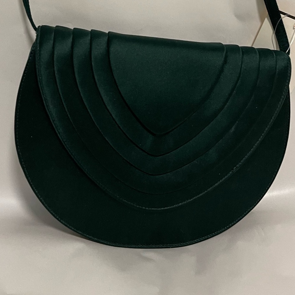 New Authentic GUCCI vintage pleated green shoulder bag or crossbody